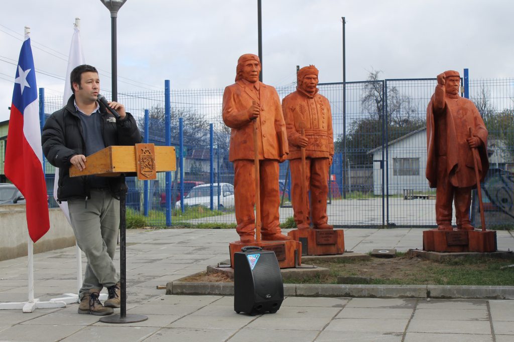 Empresas Salmoneras apoyan con estanques de agua a comunidades de Quellón
